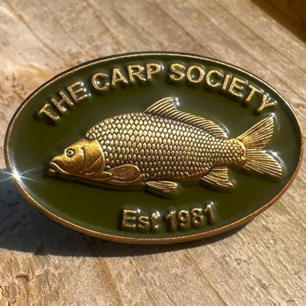 Photo of CS Retro Pinbadge GREEN